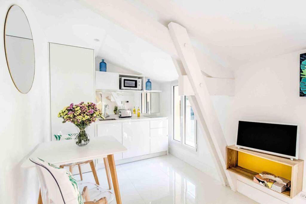 New Design Studio Walking To The Beach And Shops Apartamento Villefranche-sur-Mer Exterior foto